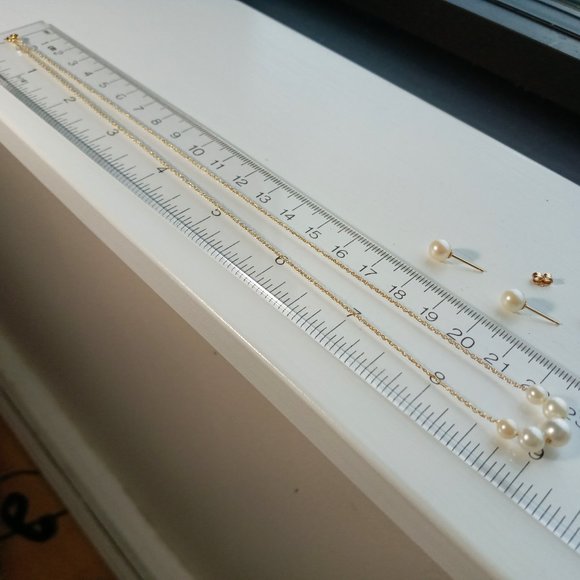 (SOLD) 14K YG Pearl Necklace Set - Picture 6 of 7